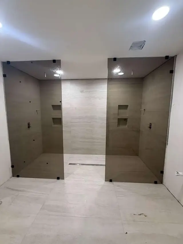 Showers, Mirrors & Glass - Seveces Star Handyman
