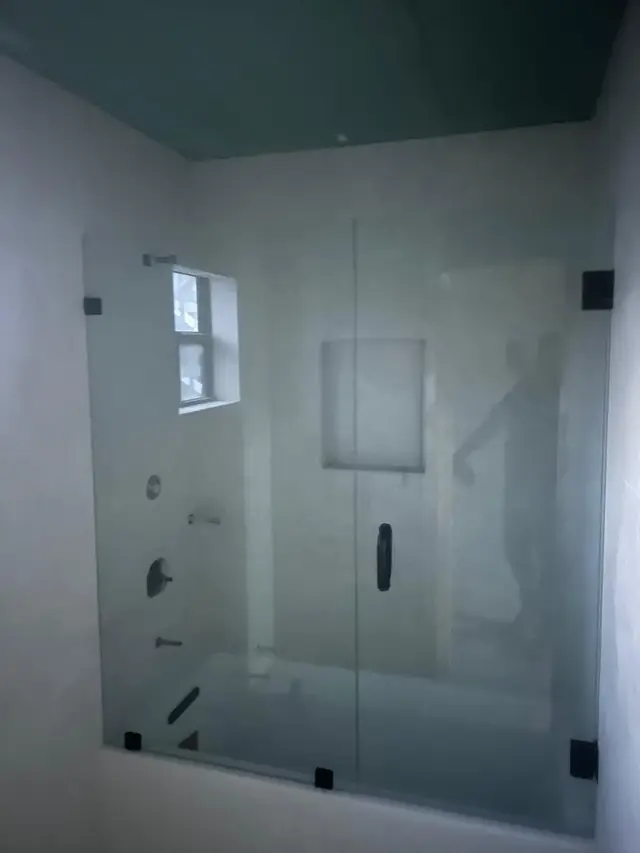 Showers, Mirrors & Glass - Seveces Star Handyman
