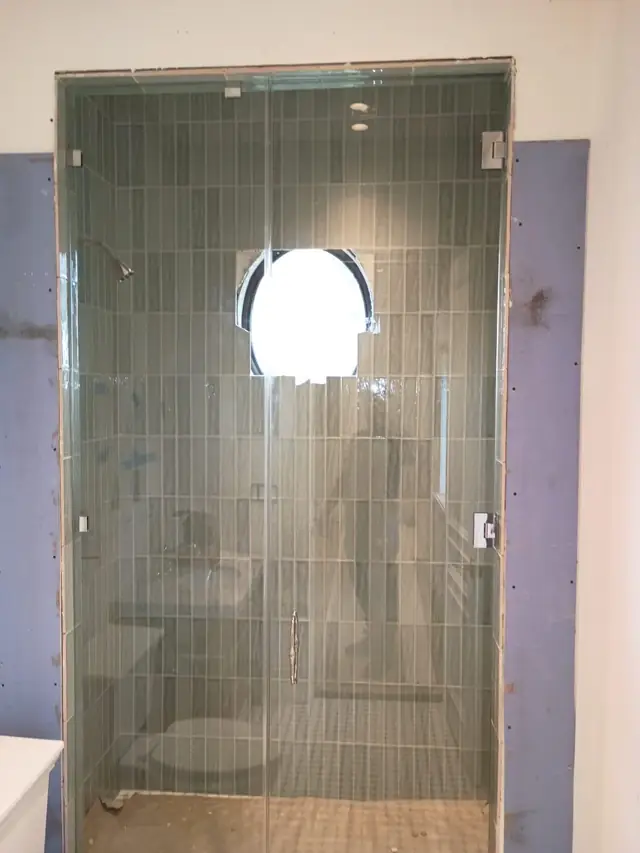 Showers, Mirrors & Glass - Seveces Star Handyman