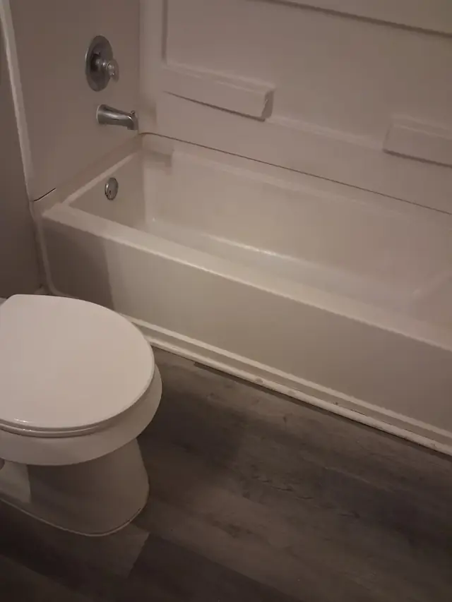 Flooring & Baseboards - Seveces Star Handyman